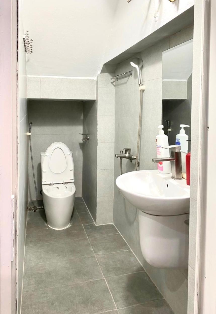 Azalea Apartment Ханой Экстерьер фото